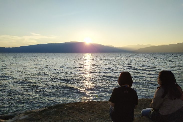 Sunrise di Samosir