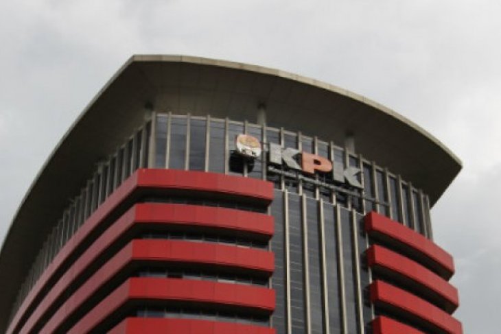 KPK amankan bukti uang Rp1 miliar dari direksi AP II