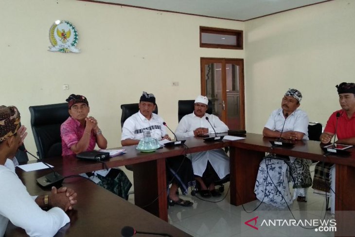 Pasek Suardika: ekonomi gusur spiritual Bali