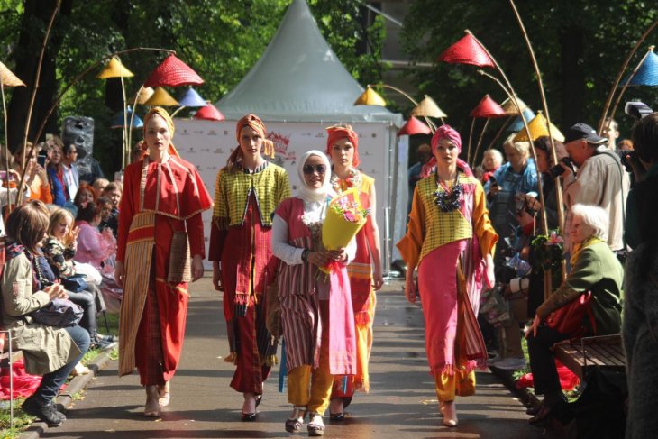 Busana tenun Baduy dipamerkan di Moskow