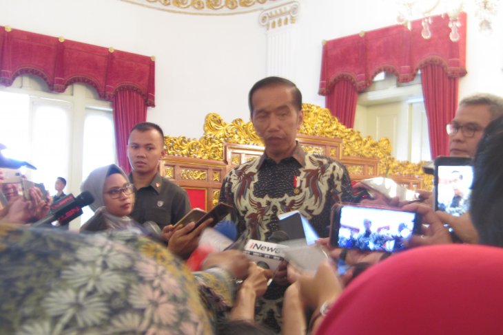 Jokowi: Indonesia sangat kehilangan KH Maimun Zubair
