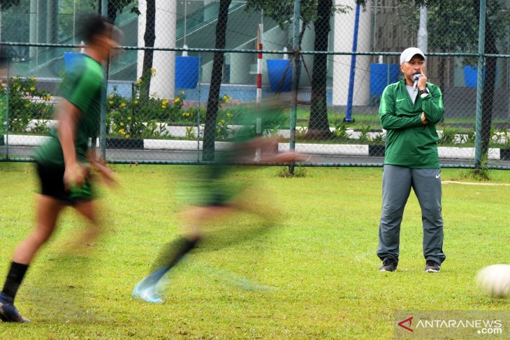 Jelang laga semifinal Piala AFF U-18, Fakhri masukan materi penalti dalam latihan