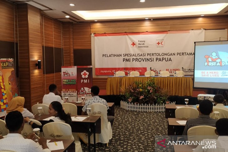PMI Papua perkuat kapasitas personel relawan spesialisasi pertolongan pertama