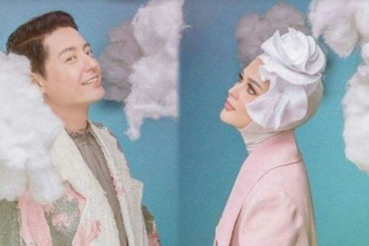 Cut Meyriska dan Roger Danuarta akan menikah di Medan