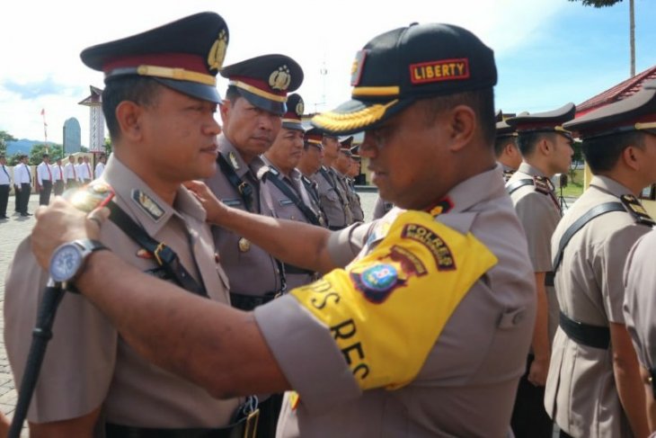 Kapolres Simalungun pimpin serah terima 11 jabatan