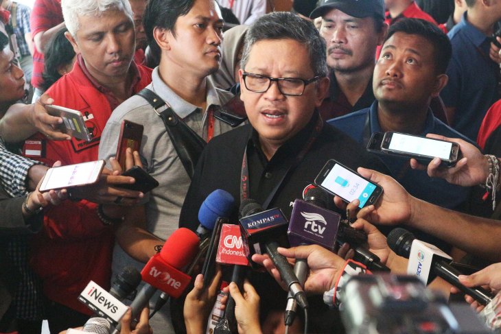 Hasto PDI Perjuangan tidak kemaruk jatah menteri