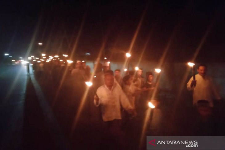 Warga Aceh Utara gelar pawai obor sambut Idul Adha
