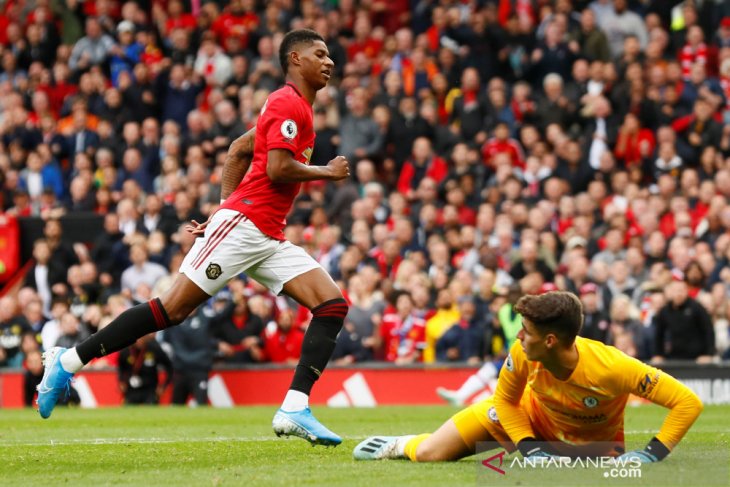 MU hantam Chelsea 4-0 di laga pembuka