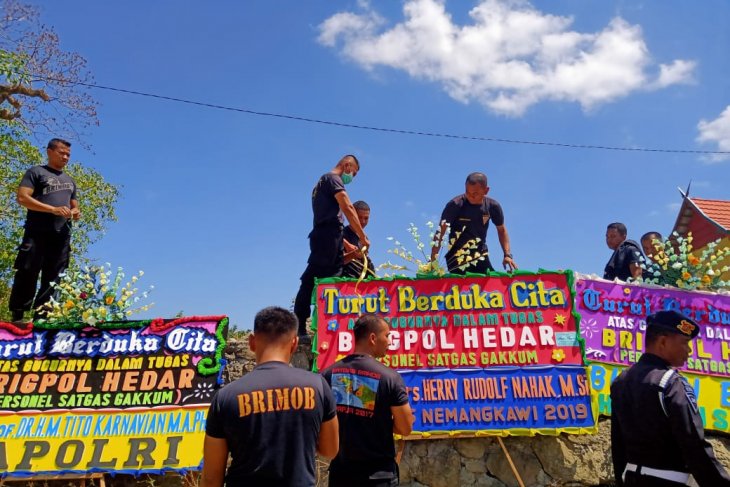 Briptu Hedar korban KKB Papua dimakamkan di kampung halamannya