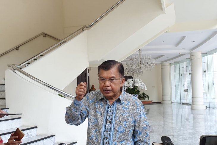 Wapres nilai wacana 10 pimpinan MPR pemborosan