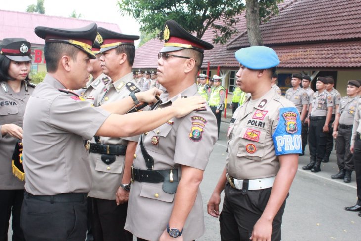 Kapolres Binjai pimpin serah terima jabatan pejabat utama Polres