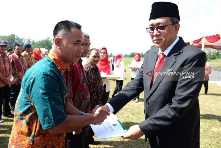 PTPN IV beri penghargaan untuk 3.648 karyawan di HUT RI