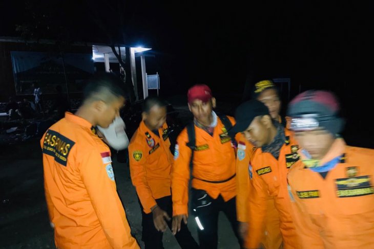 Basarnas Jambi evakuasi seorang mahasiswi pendaki Gunung Kerinci