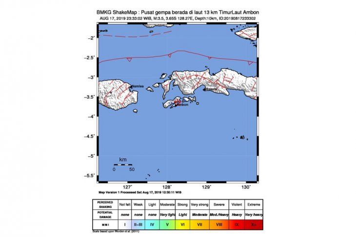 Flash - Gempa magnitudo 6,8 mengguncang pulau Ambon