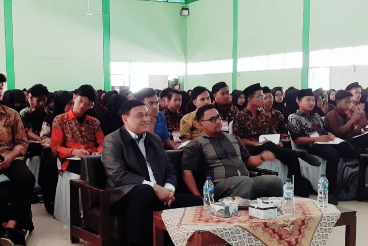 Sivitas Akademika Al-Khairiyah agar teladani semangat juang KH Syam'un