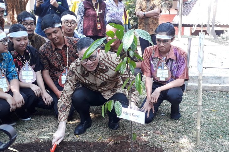Dekan FIB UI ajak mahasiswa baru peduli lingkungan