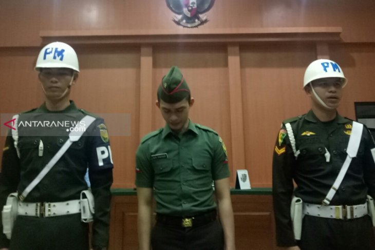 Dituntut penjara seumur hidup, oknum TNI terdakwa mutilasi menangis