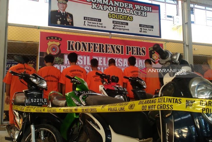 Polresta Banda Aceh tangkap 12 tersangka pencurian sepeda motor