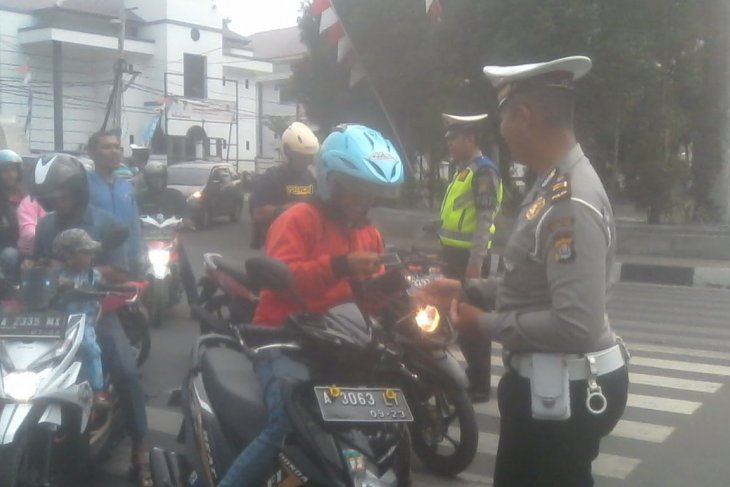 Satlantas Polres Pandeglang menggelar operasi rutin, jelang patuh kalimaya 2019