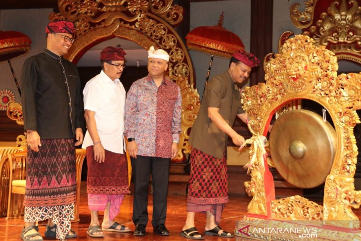 Sekda Bali minta masyarakat beradaptasi dengan Revolusi Industri 4.0