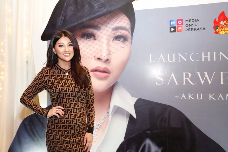 Setelah tertunda setahun, Sarwendah rilis album