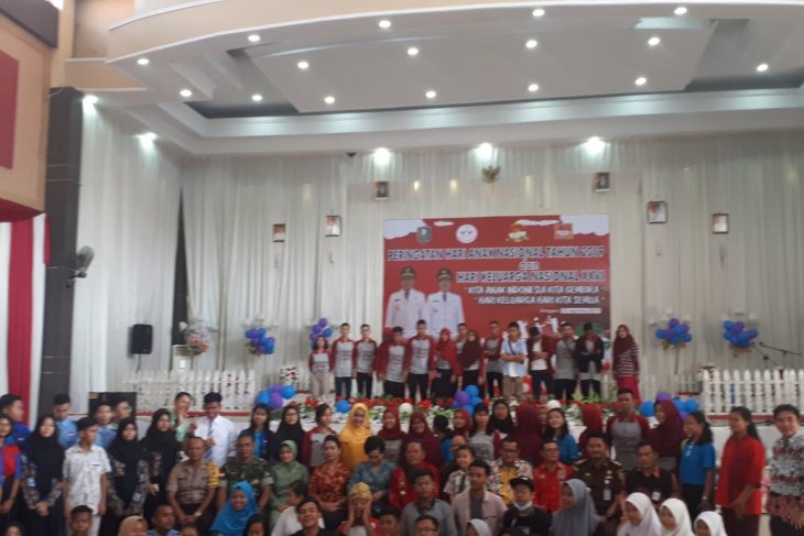 Bupati Sanggau : Orang dewasa wajib berikan perlindungan pada anak
