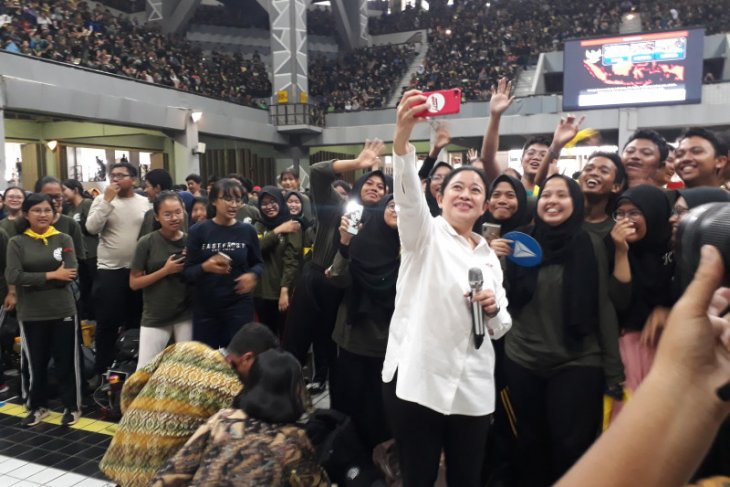 Puan Maharani dapat sambutan meriah mahasiswa baru UI