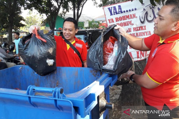 'Bersihin Indonesia' dukungan Alfamart tentang larangan penggunaan kantong plastik di Bogor