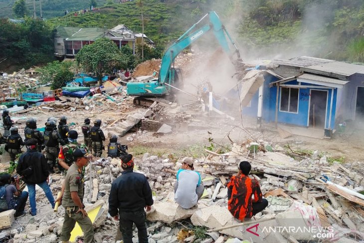 Ternyata banyak laporan praktik prostitusi ke MUI sebelum penggusuran di Puncak Bogor
