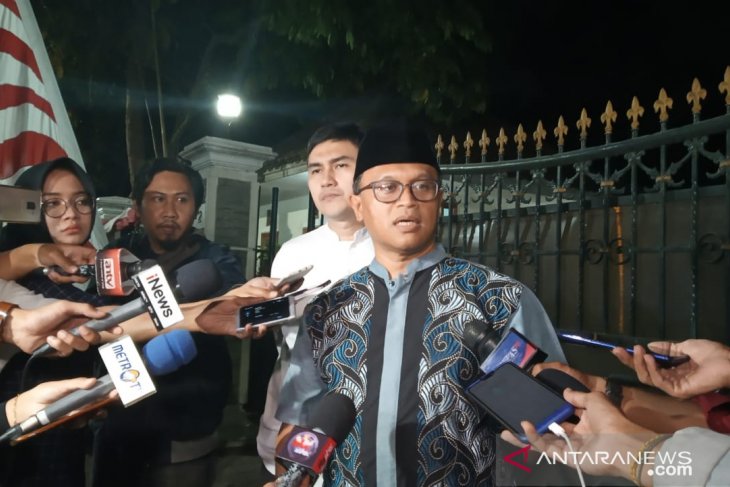 Jenazah ibunda SBY disemayamkan di Puri Cikeas