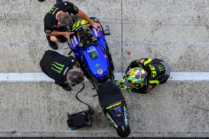 Valentino Rossi sebut timnya punya sesuatu yang baru tahun depan