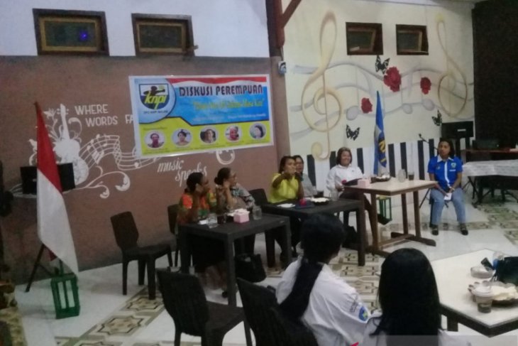 KNPI gelar diskusi perempuan Potret Nen Dit Sakmas Masa Kini