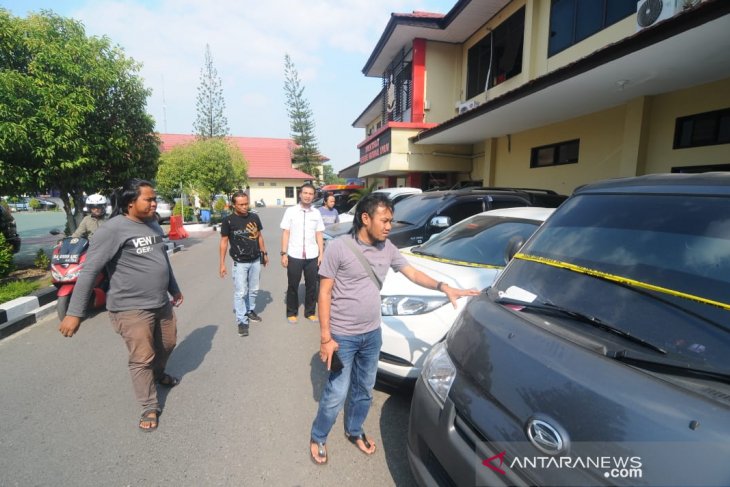 Polda sita sembilan mobil