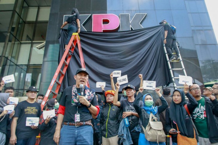 Pegawai KPK minta Presiden tegas sikapi capim bermasalah dan revisi UU KPK
