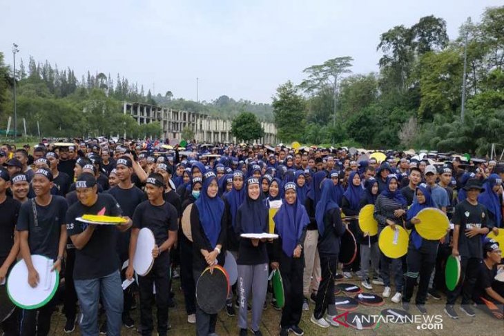 5.000 peserta hadiri senam sehat bersama Unimal hebat