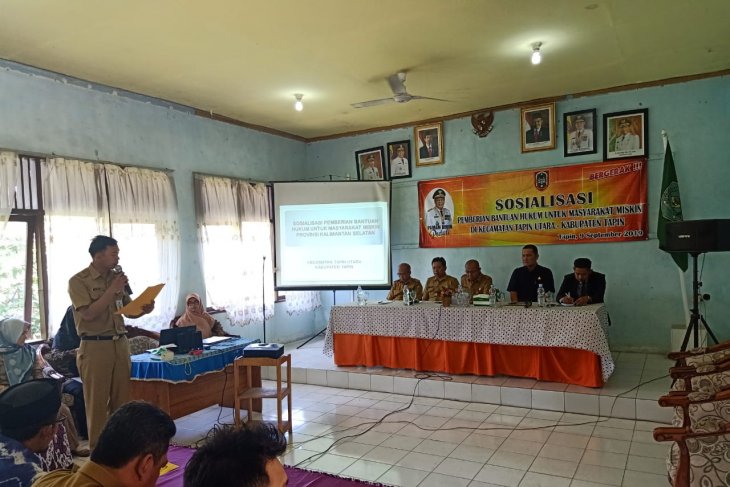 Biro hukum Pemprov berikan sosialisasi bakum bagi masyarakat miskin di Tapin