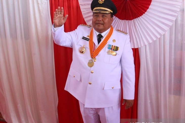 Habibie Wafat - BJ Habibie meninggal, masyarakat diimbau kibarkan bendera setengah tiang