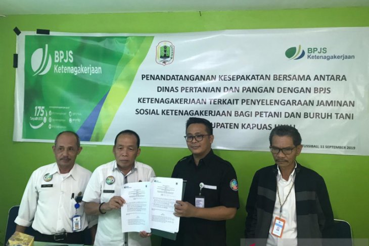 BPJS Ketenagakerjaan lindungi petani di Kapuas Hulu