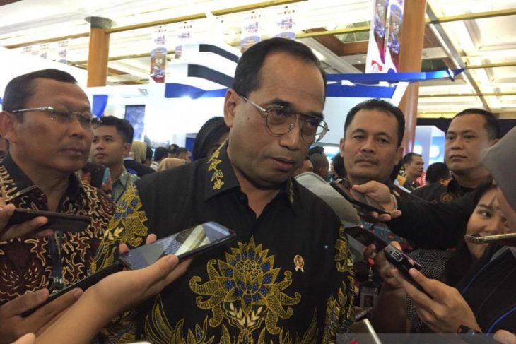Menhub : Kabut asap belum berdampak serius bagi penerbangan