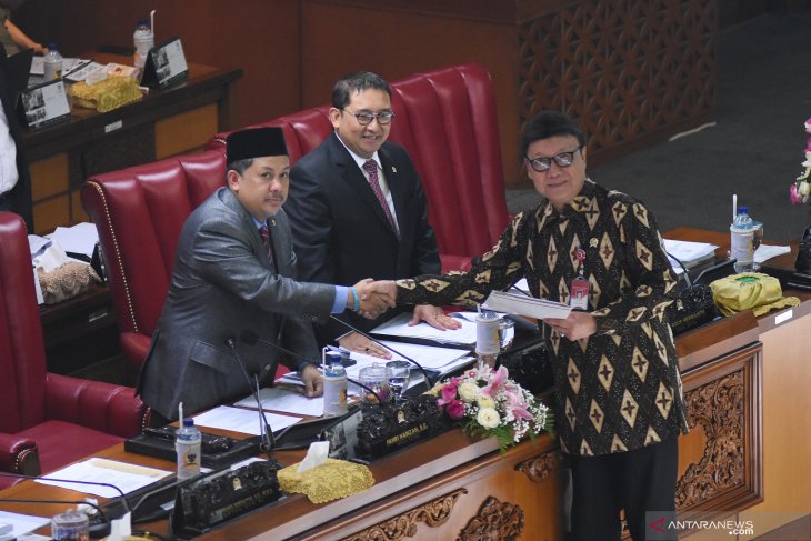 Fahri: Jangan bahas kekosongan ruang sidang, karena bisa picu emosi masyarakat