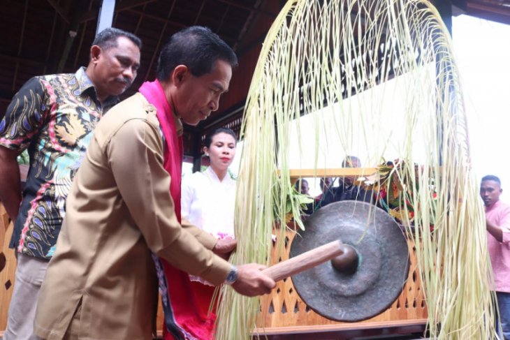 Pembangunan baileo Rutong lestarikan nilai kearifan lokal