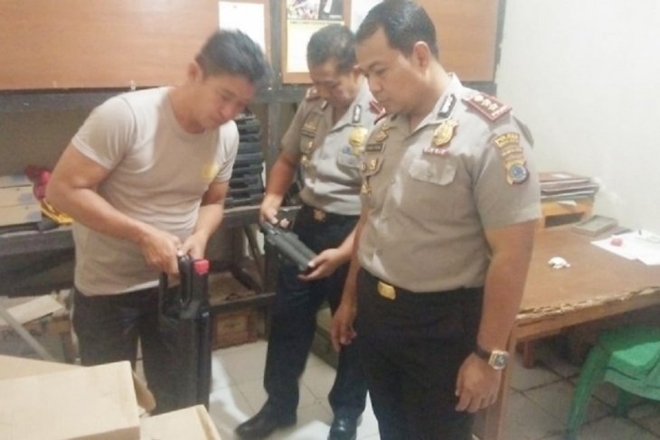 Kapolres Minahasa Selatan lakukan sidak gudang senpi