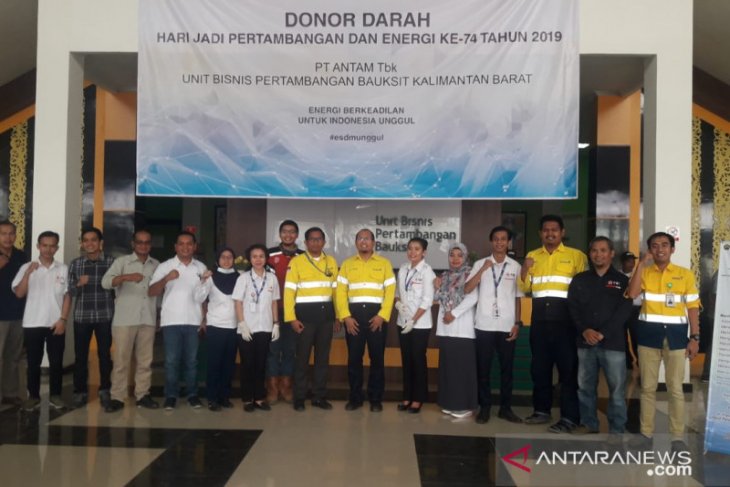 Donor darah Antam UBPB Kalbar bantu kebutuhan masyarakat