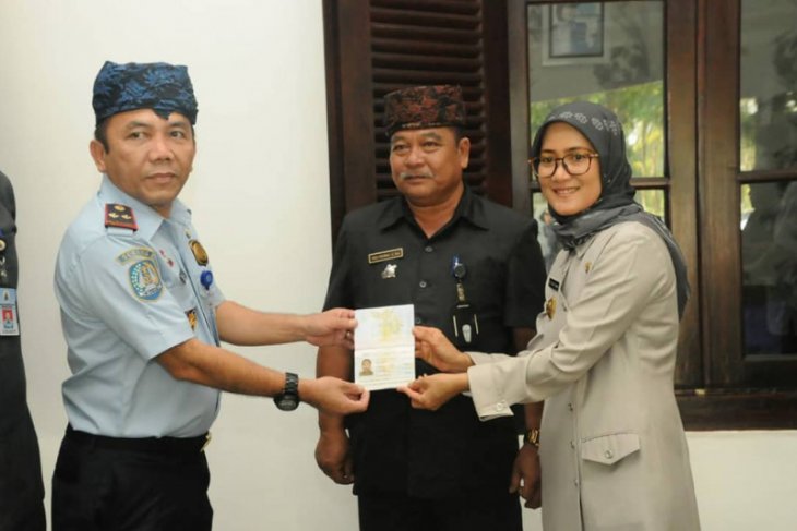 Permudah layanan paspor, Pemkab Lebak Imigrasi Kelas I Non TPI Serang jalin kerja sama