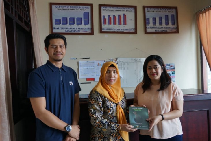 Peduli Fauna, Harita Nickel Susun dan Bagikan Buku Bertema Burung