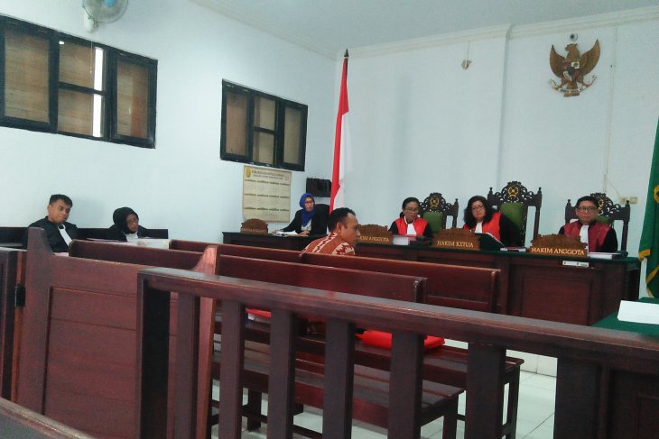 Terdakwa mengakui tidak laporkan sisa penggunaan DD - ADD