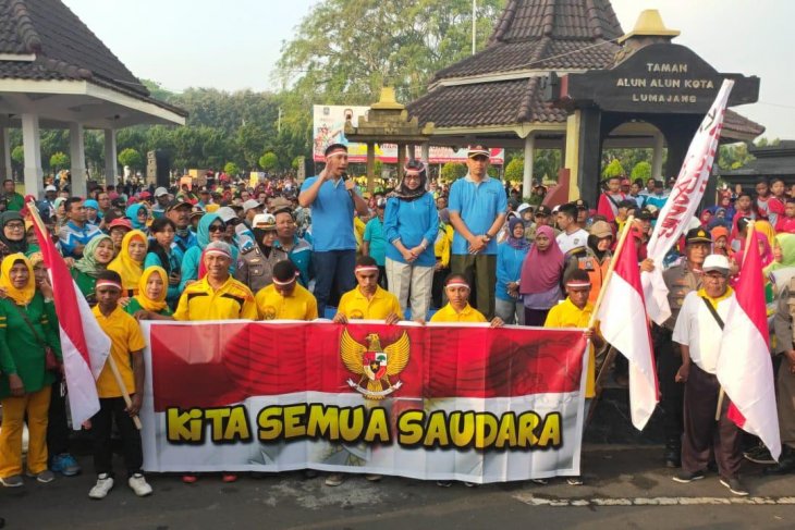Ribuan warga Lumajang deklarasikan