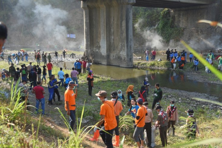 Jember gagas Perda Sampah saat