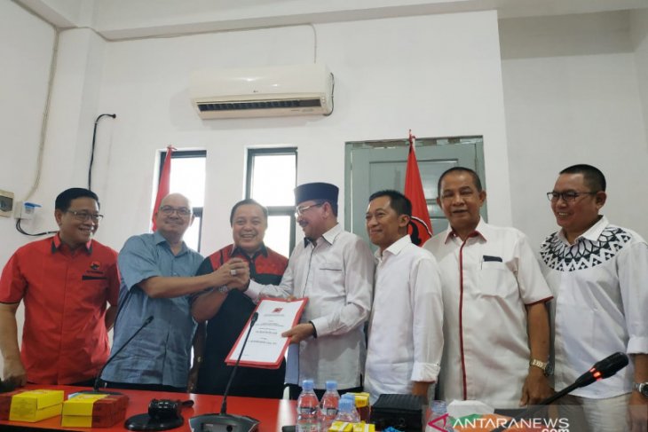 Golkar daftarkan Paman Birin ke PDIP sebagai calon gubernur Kalsel