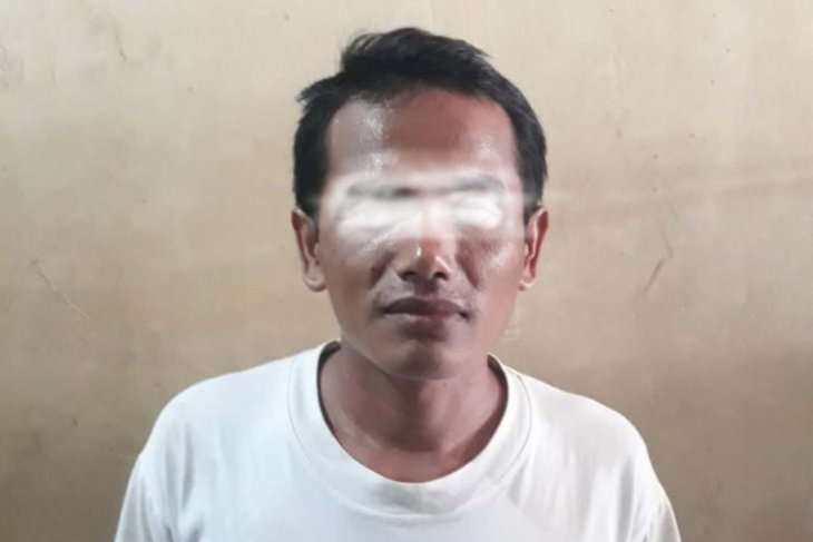 Mesum di Taman, pasangan LGBT digerebek warga